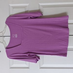Apartment 9 lavender knit short sleeved top, size large, excellent condition